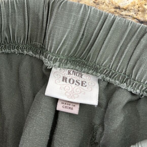❤️Last Chance Knox Rose Boho Olive Green Mid Rise Cargo Joggers Pants Size XS - Picture 4 of 9